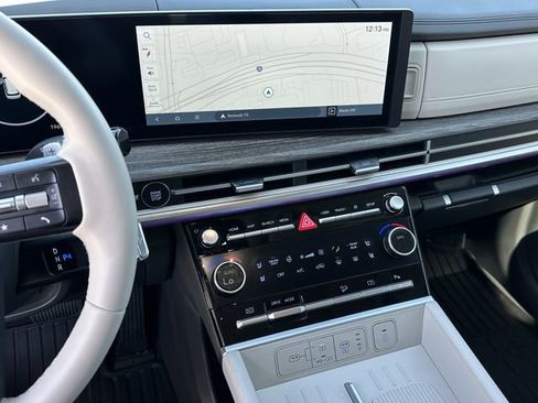 Used 2024 Hyundai Santa Fe Limited image 16