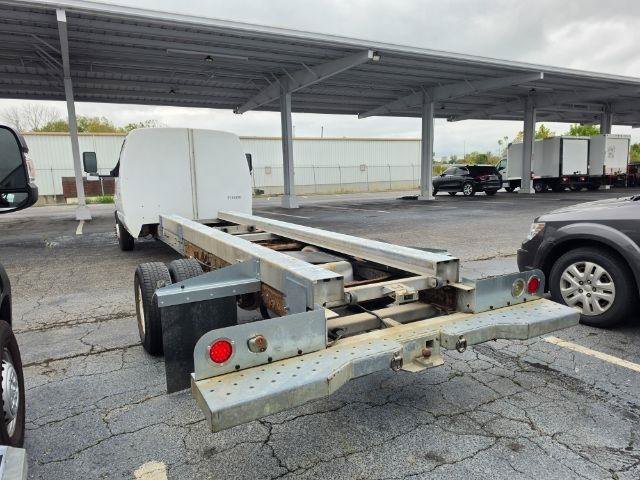 Used 2011 Ford E-450 and Econoline 450 Super Duty RWD image 7