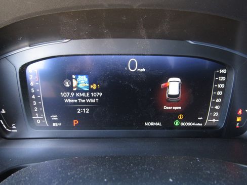 New 2025 Honda Pilot Black Edition image 28