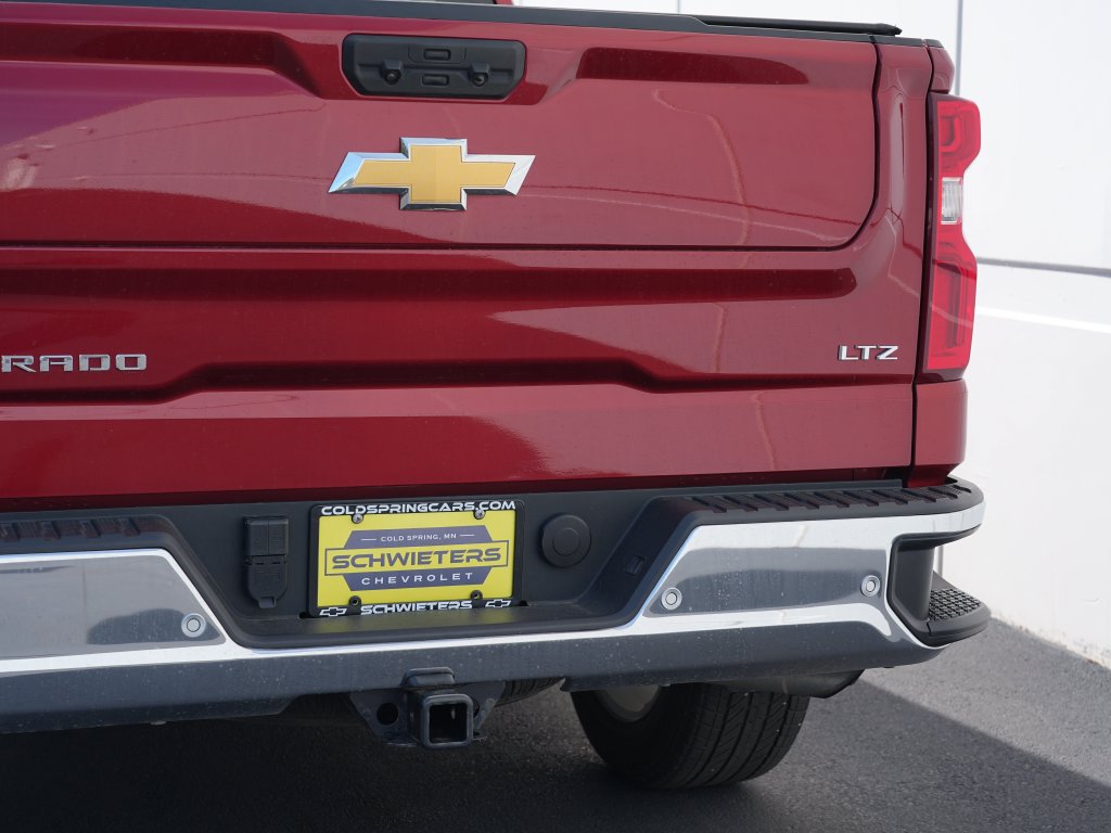 Certified 2024 Chevrolet Silverado 1500 LTZ w/ Technology Package AWD/4WD image 11