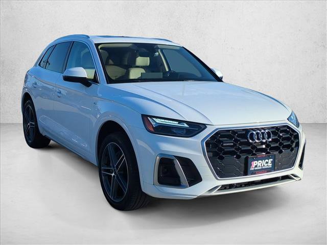 Used 2021 Audi Q5 e Premium w/ Convenience Package AWD/4WD image 3