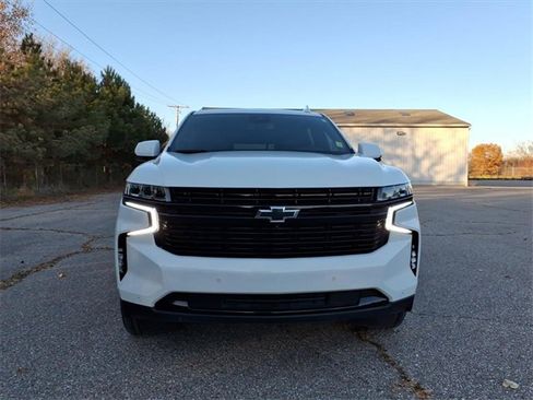 Certified 2023 Chevrolet Suburban RST w/ Luxury Package image 2