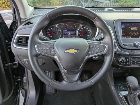 Used 2024 Chevrolet Equinox LT image 18