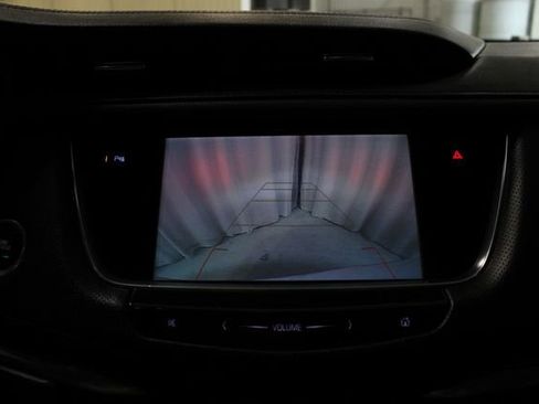 Used 2018 Cadillac XT5 Luxury w/ Driver Awareness Package FWD image 4