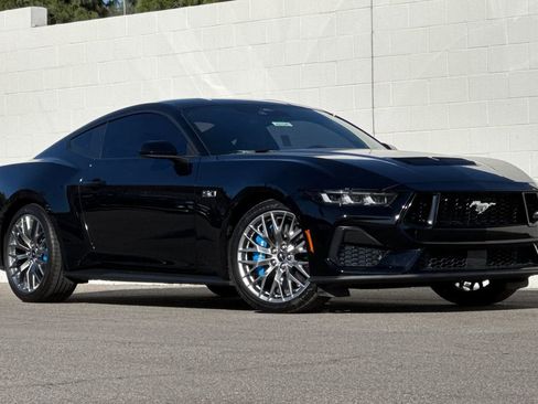 Used 2024 Ford Mustang GT Premium image 2