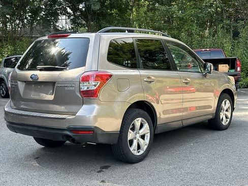Used 2014 Subaru Forester 2.5i Premium AWD/4WD image 21
