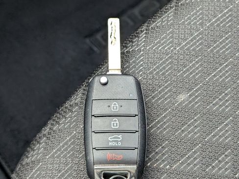 Used 2022 Kia Rio S FWD image 25