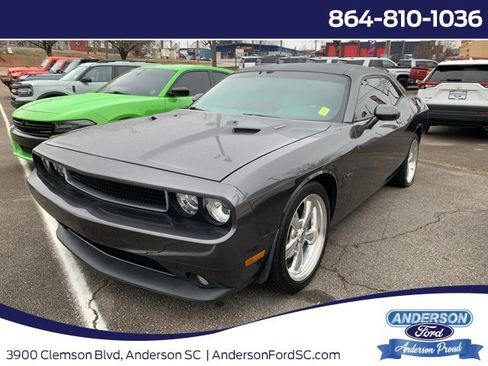 Used 2013 Dodge Challenger R/T image 1