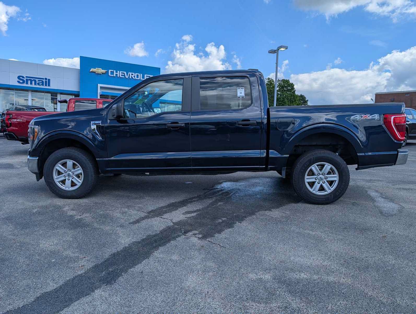 Used 2023 Ford F150 XLT AWD/4WD image 11