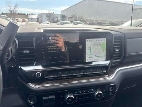 Used 2025 GMC Sierra 2500 SLE w/ SLE Value Package; image 11