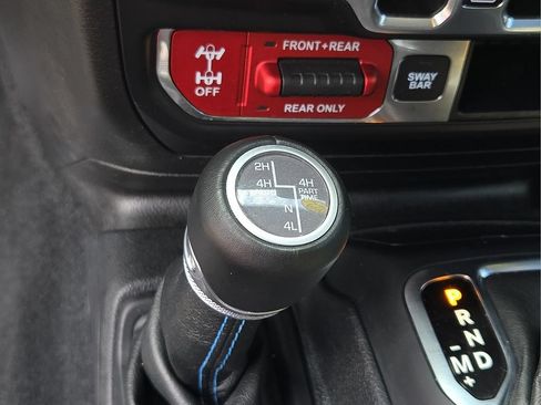 Used 2022 Jeep Wrangler Unlimited Rubicon 4xe w/ Safety Group AWD/4WD image 22