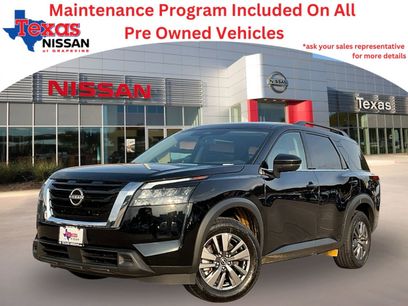 Used 2024 Nissan Pathfinder SV