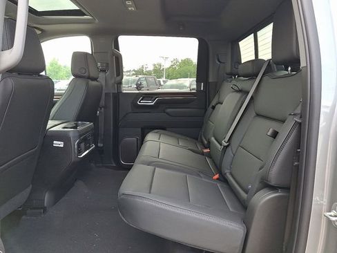 New 2025 GMC Sierra 2500 Denali w/ Denali Reserve Package image 6