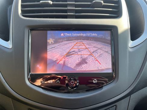 Used 2016 Chevrolet Trax LS image 27