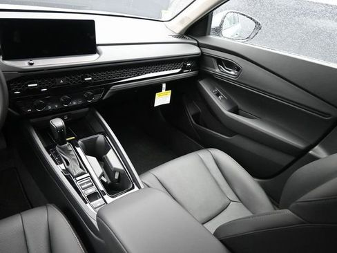 New 2025 Honda Accord EX-L image 13