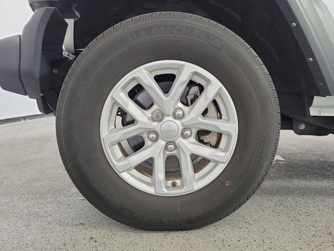 Used 2023 Jeep Wrangler Sport AWD/4WD image 10