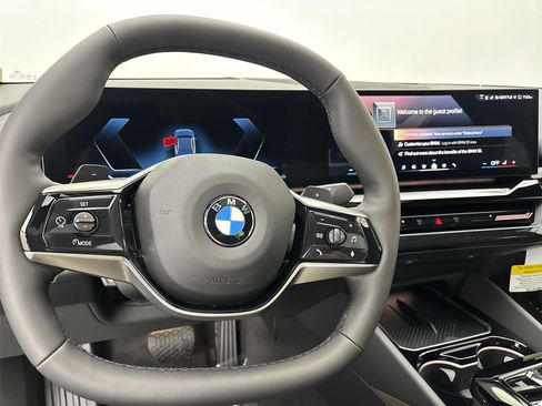 New 2026 BMW 530i xDrive w/ Premium Package image 22