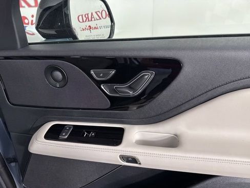 New 2026 Lincoln Aviator 2WD image 22