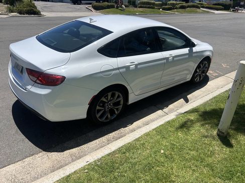 Used 2015 Chrysler 200 S w/ Comfort Group FWD image 9