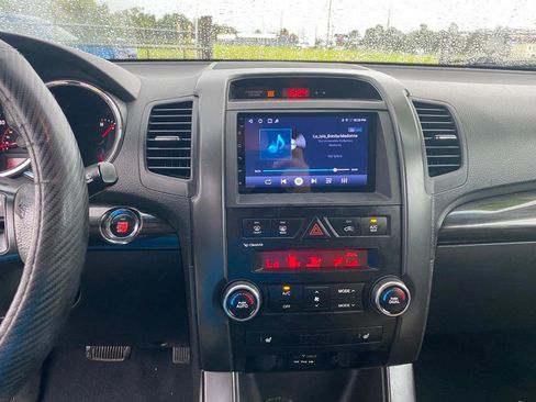 Used 2011 Kia Sorento EX w/ Premium Pkg AWD/4WD image 28