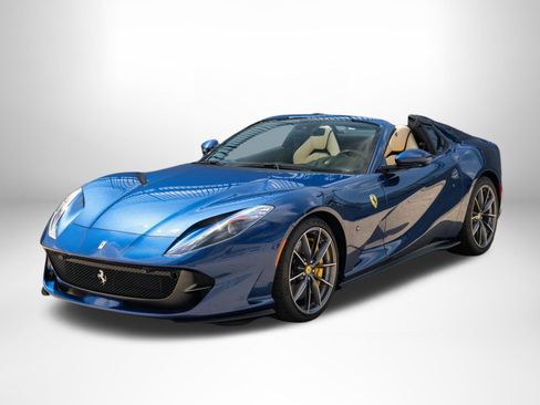 Used 2021 Ferrari 812 GTS RWD image 5