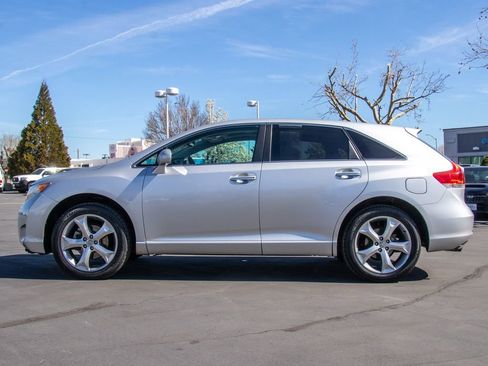 Used 2009 Toyota Venza Base image 4