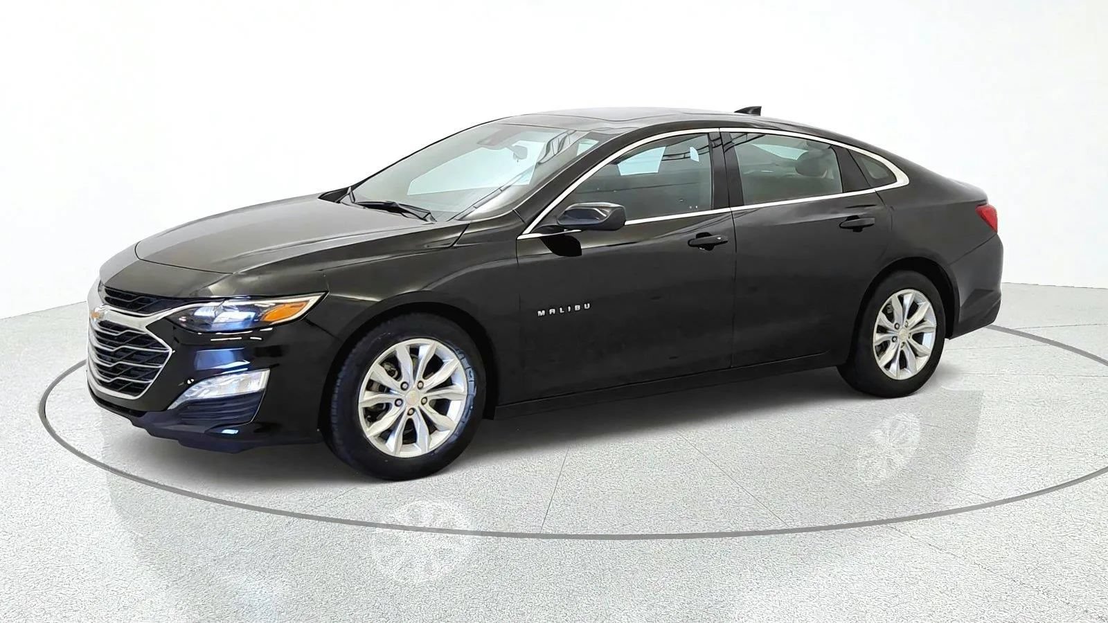 Used 2024 Chevrolet Malibu LT FWD image 4