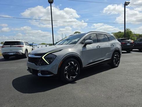 Used 2023 Kia Sportage SX image 2