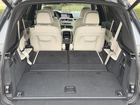 Used 2020 BMW X7 xDrive40i w/ M Sport Package image 8