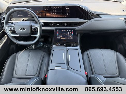 Used 2025 INFINITI QX80 Sensory AWD/4WD image 22