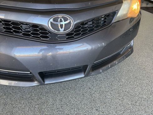 Used 2012 Toyota Camry SE w/ Leather Pkg image 14