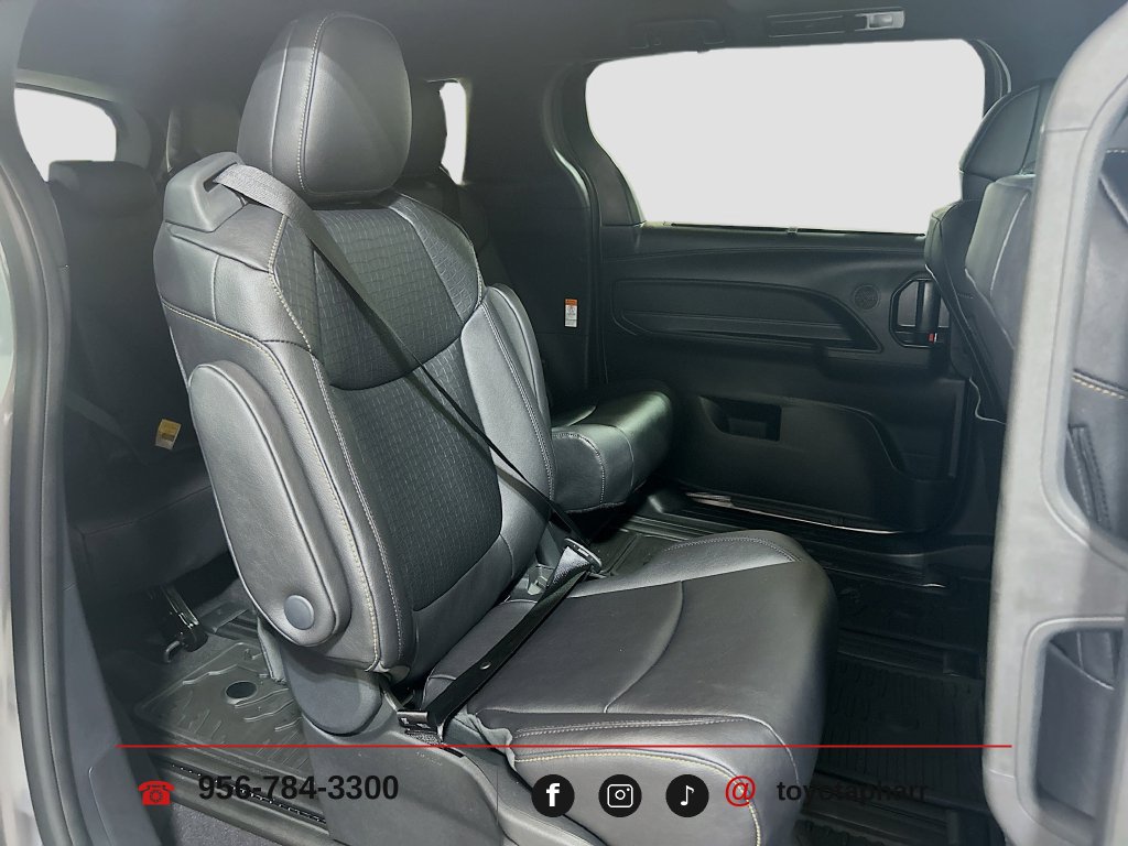 New 2026 Toyota Sienna XLE Woodland Edition AWD/4WD image 30