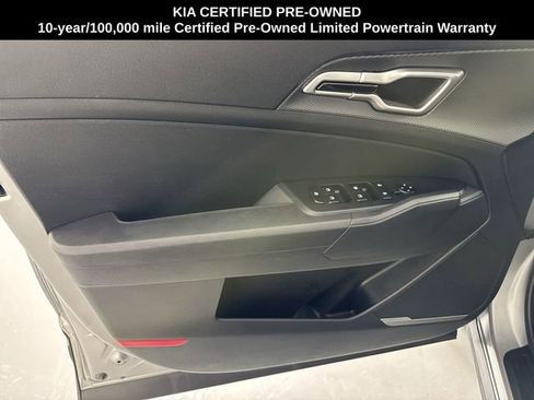 Certified 2024 Kia Sportage LX FWD image 18