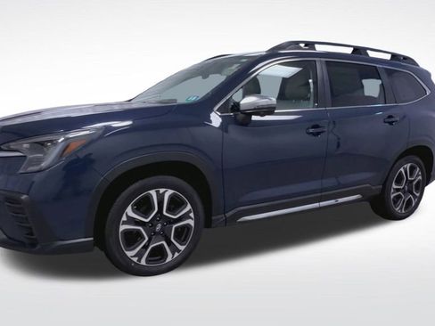 Used 2023 Subaru Ascent Limited w/ Technology Package image 4