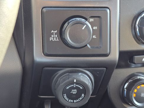 Used 2018 Ford F150 XLT w/ Equipment Group 302A Luxury image 29