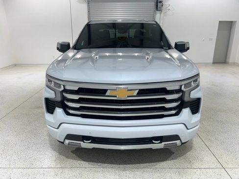 Used 2026 Chevrolet Silverado 1500 High Country AWD/4WD image 8