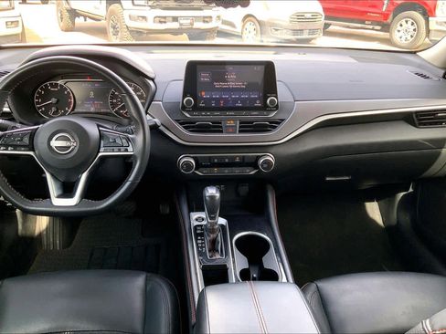 Used 2023 Nissan Altima 2.5 SR image 16