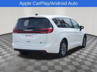 Used 2023 Chrysler Pacifica Touring-L FWD video 4