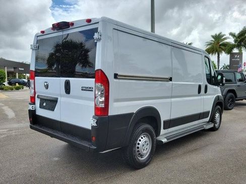 Used 2025 RAM ProMaster 2500 w/ U-Haul Equipment Group FWD image 5