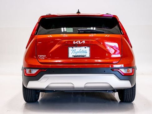Used 2023 Kia Niro EX FWD image 34