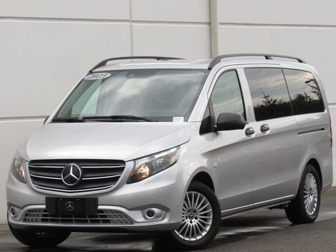Used 2023 Mercedes-Benz Metris Passenger image 1