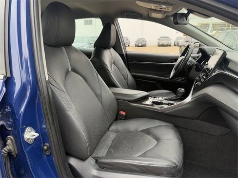 Used 2023 Toyota Camry XSE image 28