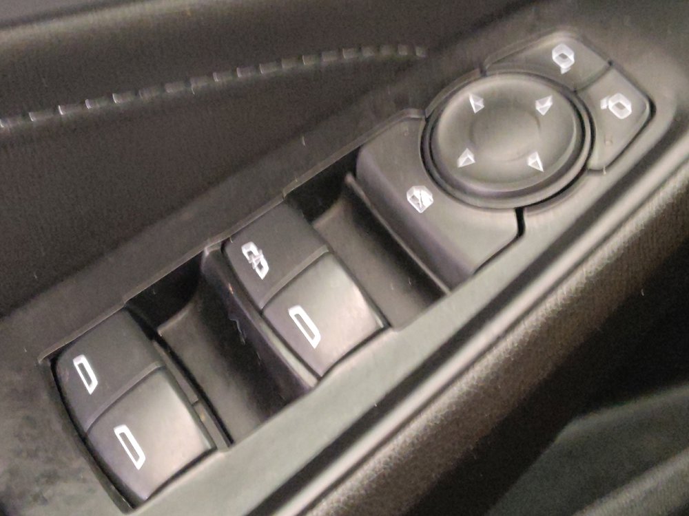 Used 2023 Chevrolet Traverse LT FWD image 27
