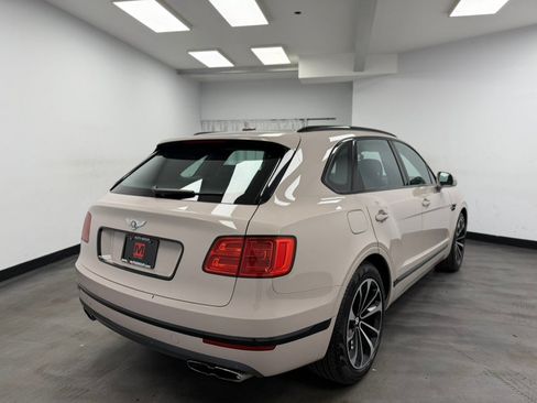 Used 2019 Bentley Bentayga AWD/4WD image 9