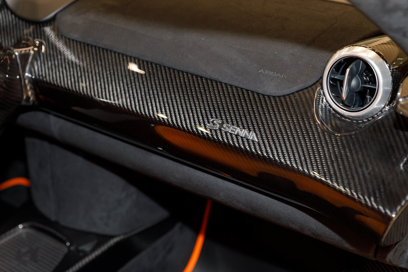 Used 2019 McLaren Senna RWD image 64