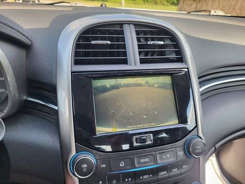Used 2014 Chevrolet Malibu LT w/ Power Convenience Package FWD image 15