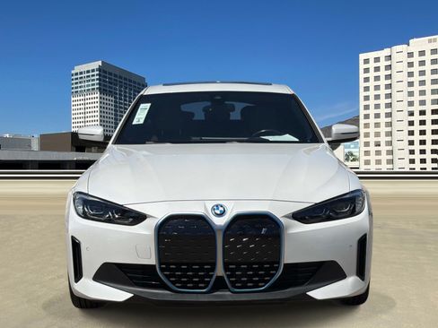 Used 2023 BMW i4 eDrive40 RWD image 2