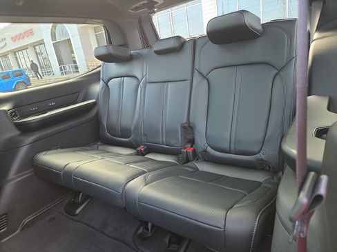 New 2026 Jeep Grand Wagoneer Limited w/ Premium Group II image 9