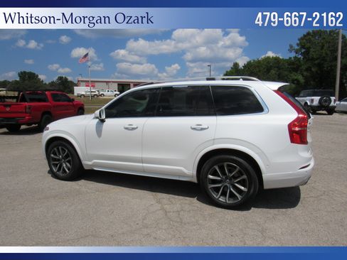 Used 2017 Volvo XC90 T6 Momentum w/ Vision Package AWD/4WD image 8