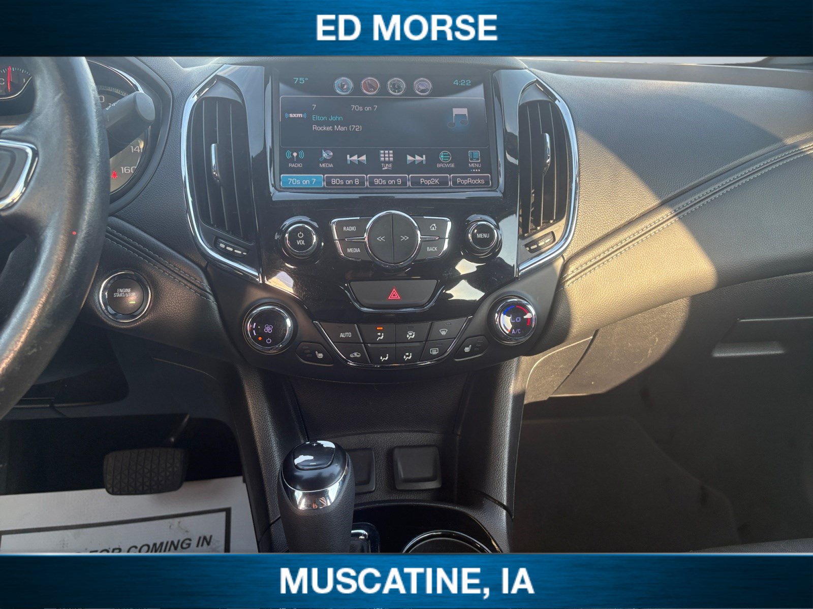 Used 2018 Chevrolet Cruze Premier FWD image 15